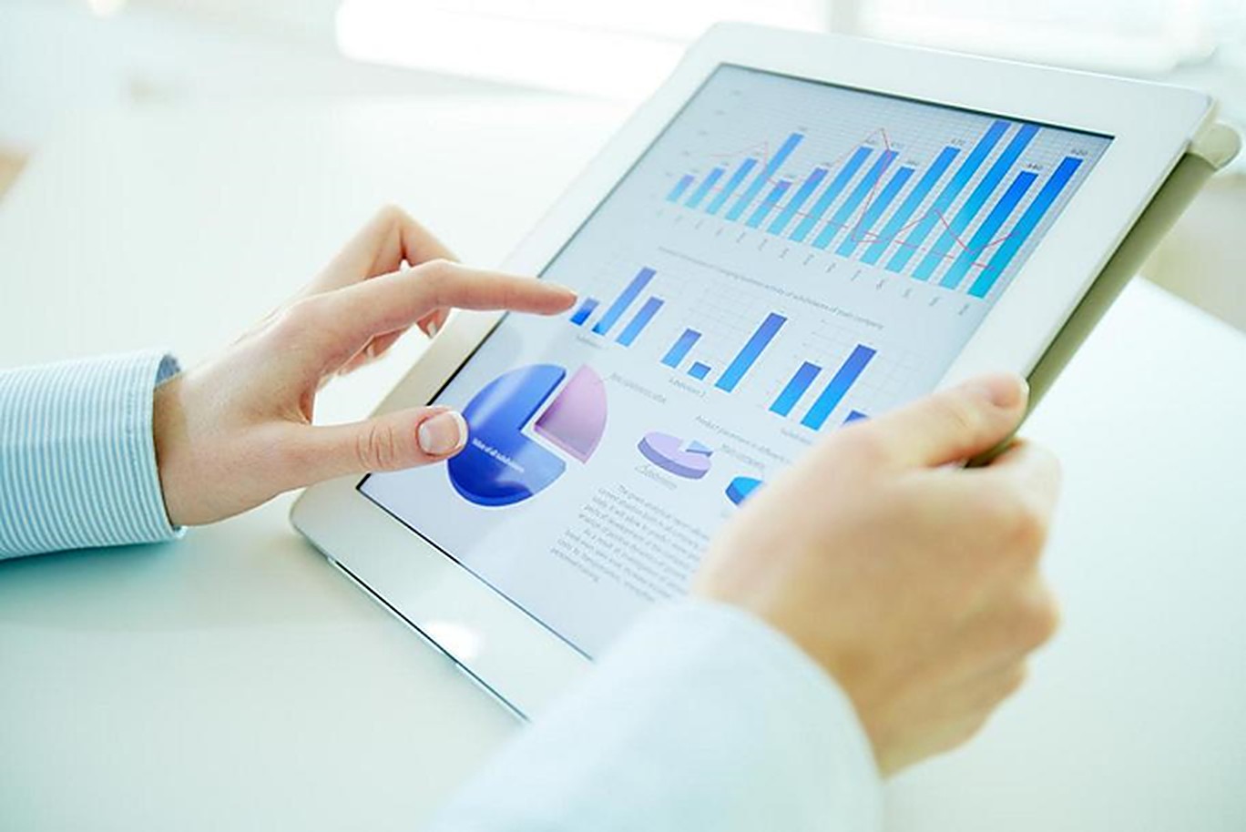 Análisis digital de indicadores metabólicos en una tableta.